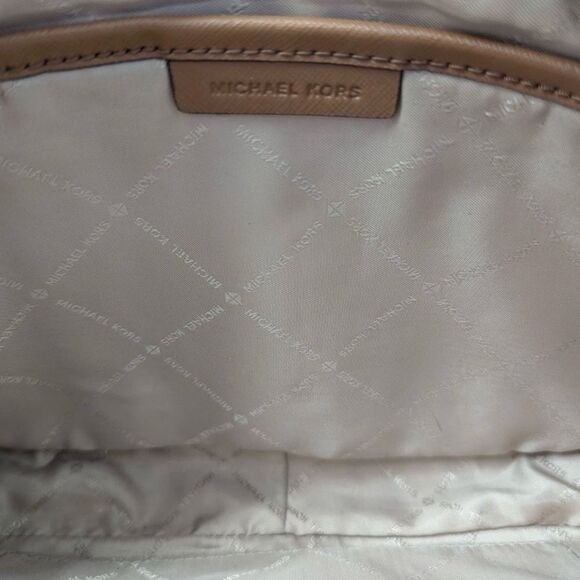 Michael Kors Jet Set Large
Brown Saffiano Leather Top Zip
Crossbody Bag Purse - Picture 5 of 7